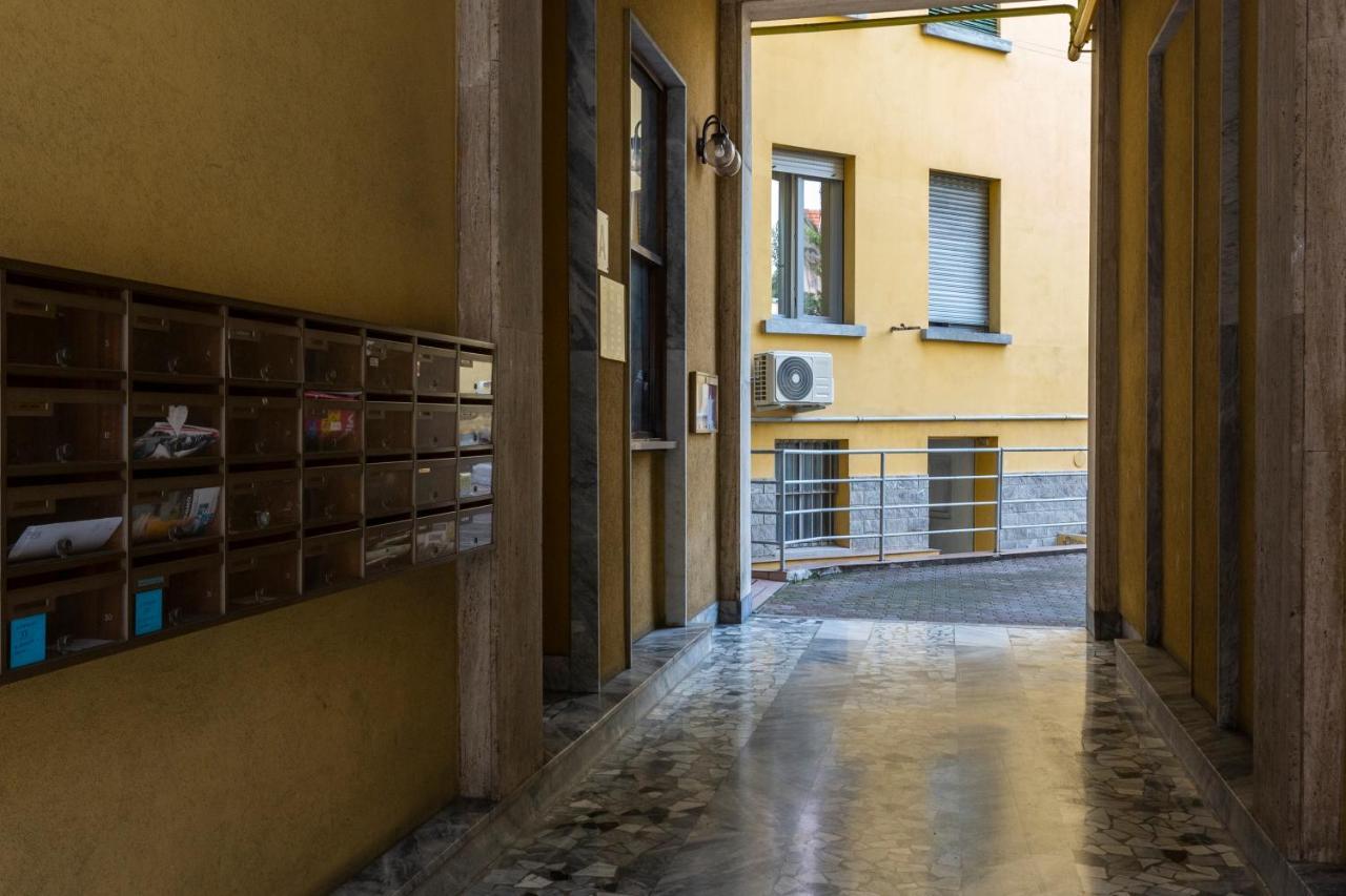 Yellow Line Apartment Milano Exterior foto